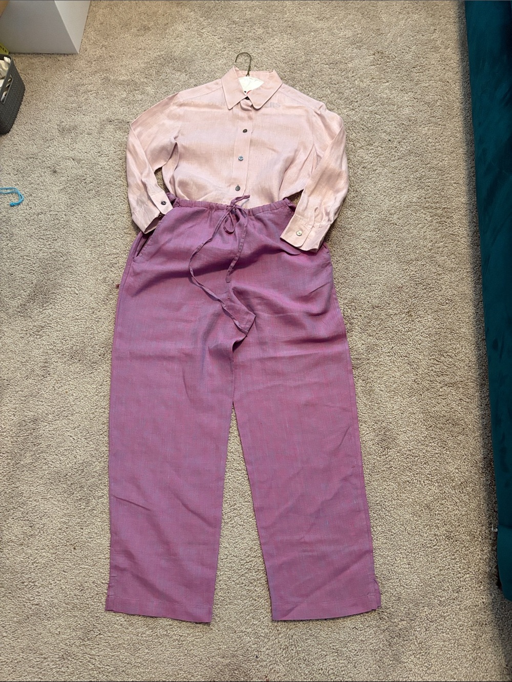 Wide-Leg Drawstring Pants in Mauve
